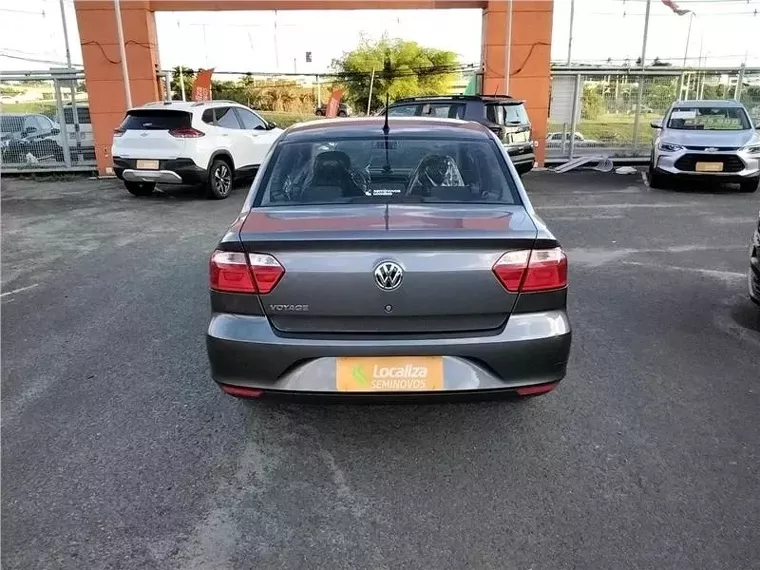 Volkswagen Voyage Cinza 2