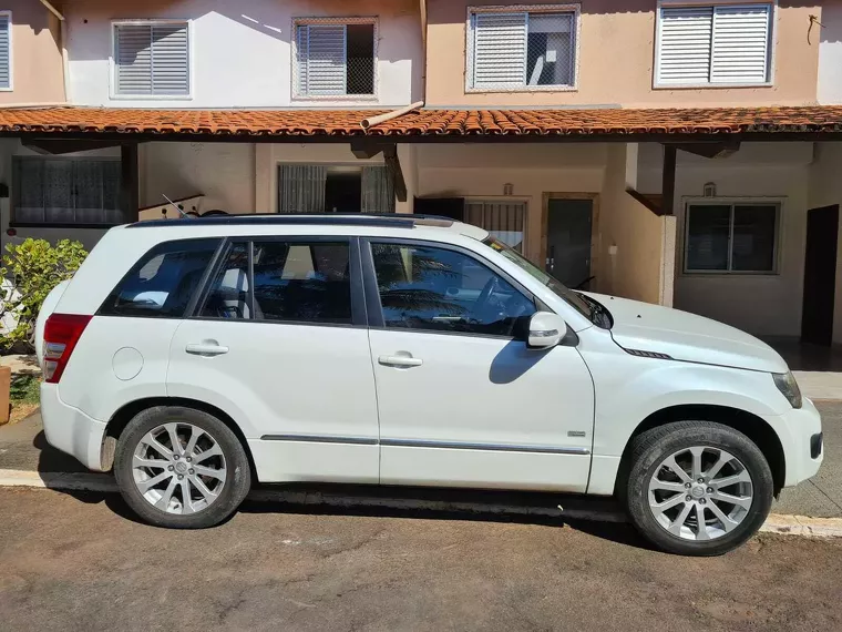 Suzuki Grand Vitara Branco 1