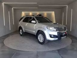 Toyota Hilux SW4