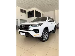 Toyota Hilux SW4
