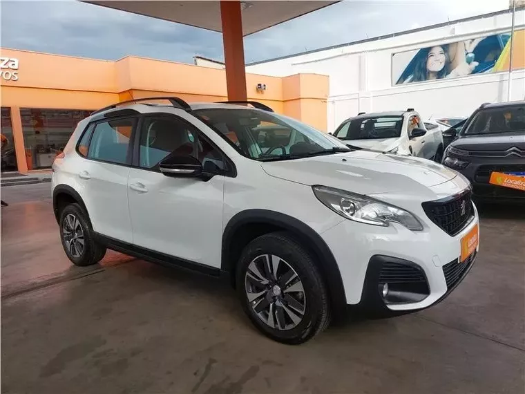 Peugeot 2008 Branco 10