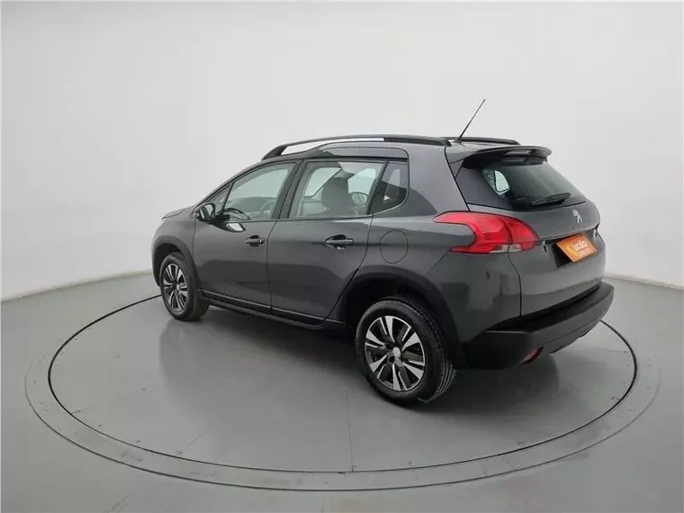 Peugeot 2008 Cinza 15