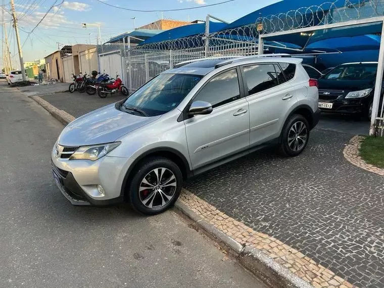 Toyota RAV4 Prata 2