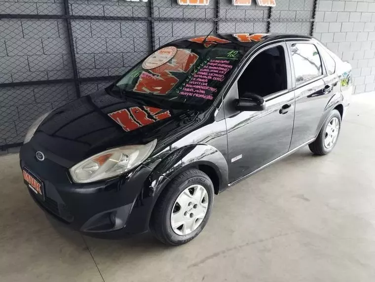 Ford Fiesta Preto 1