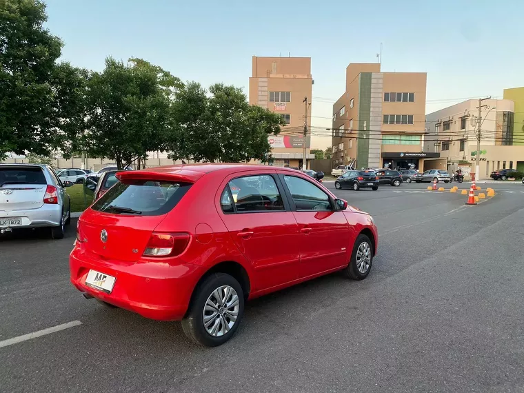 Volkswagen Gol Vermelho 4