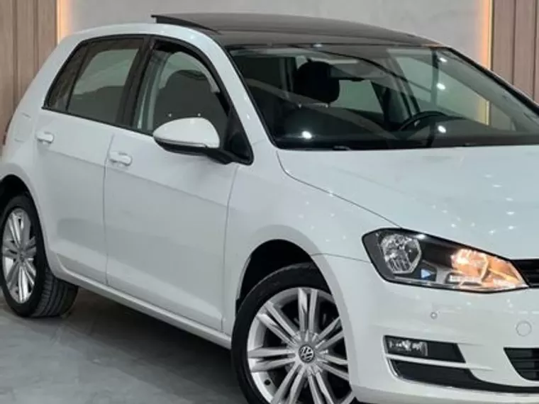 Volkswagen Golf Branco 3