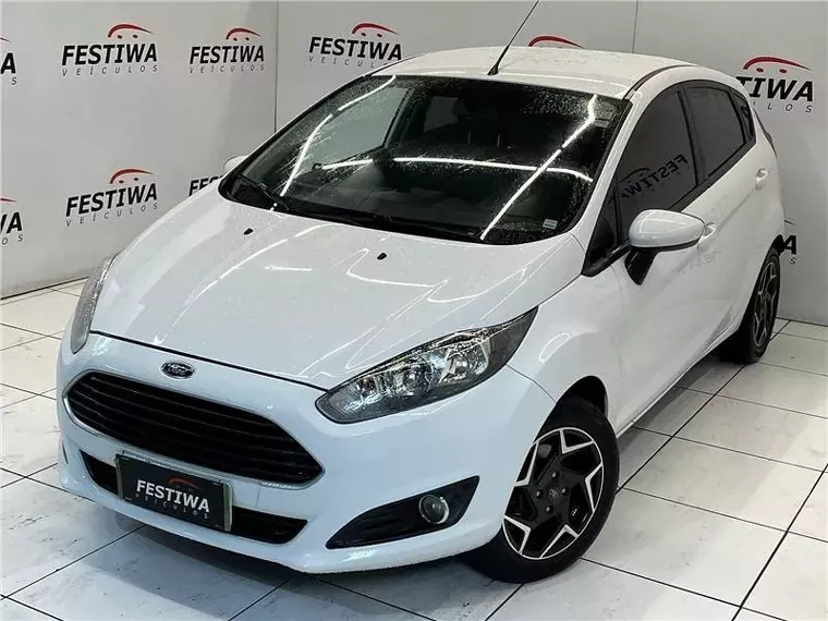 Ford Fiesta Branco 7