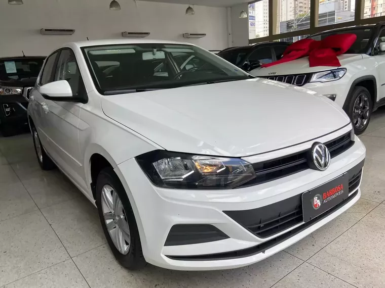 Volkswagen Polo Hatch Branco 5