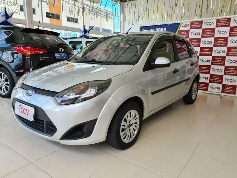 Ford Fiesta Prata 6