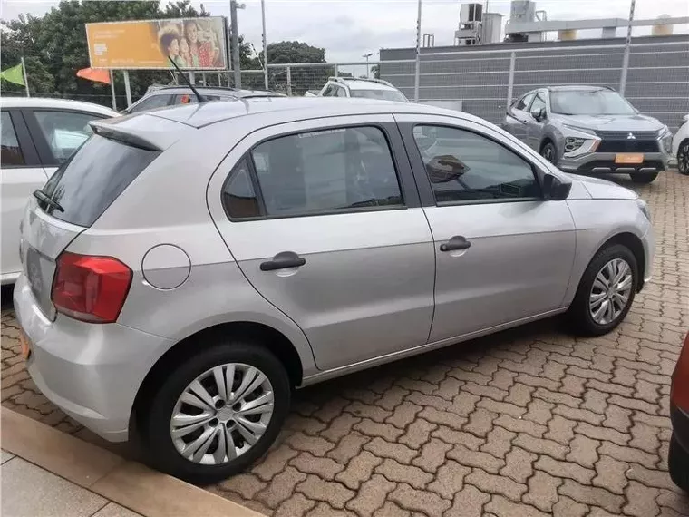 Volkswagen Gol Prata 6