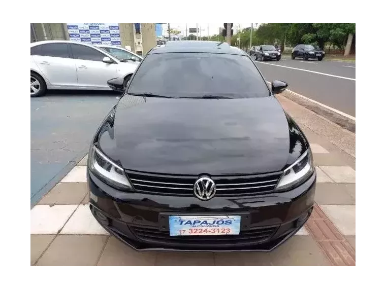 Volkswagen Jetta Preto 3