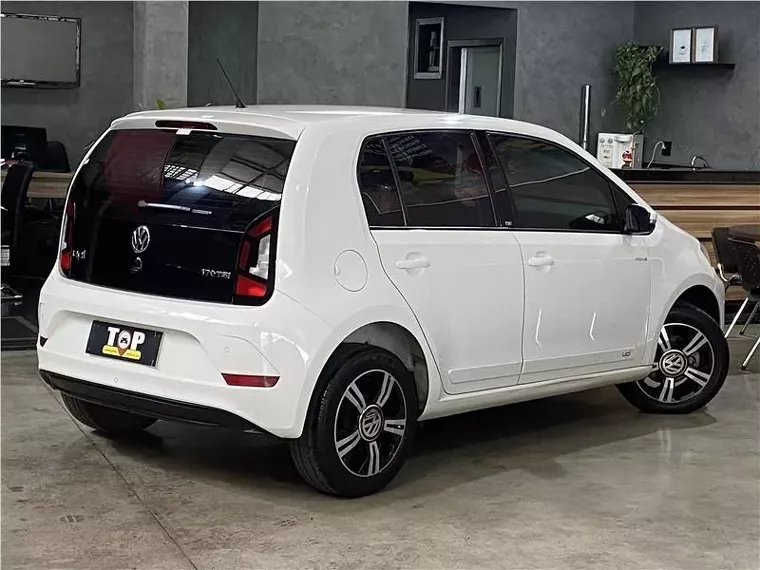 Volkswagen UP Branco 3