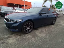 BMW 320i