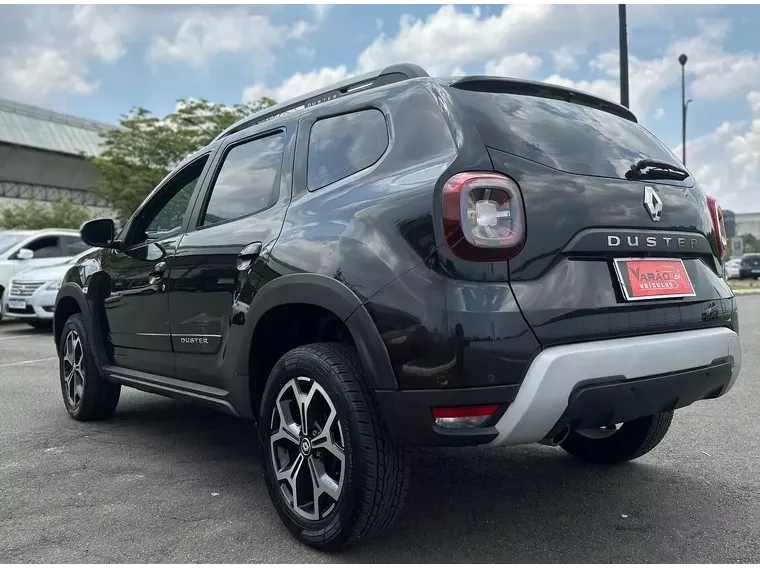 Renault Duster Preto 16