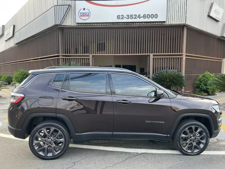 Jeep Compass Marrom 33