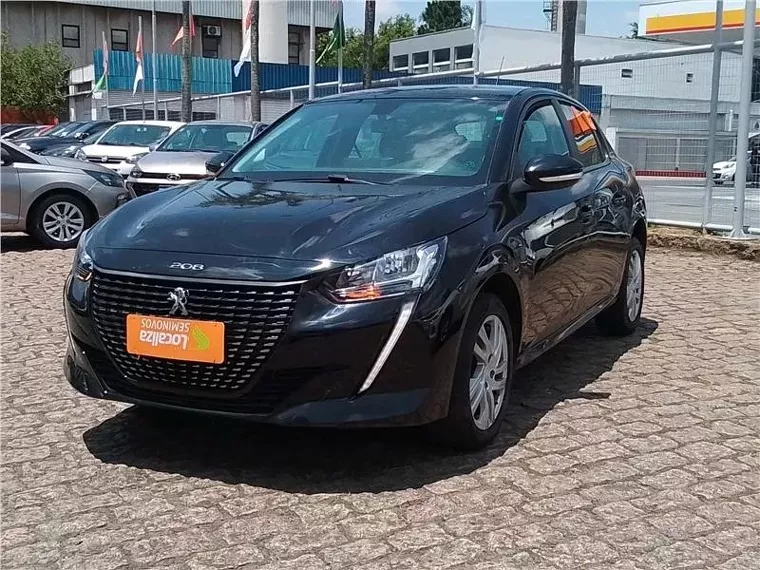 Peugeot 208 Preto 9