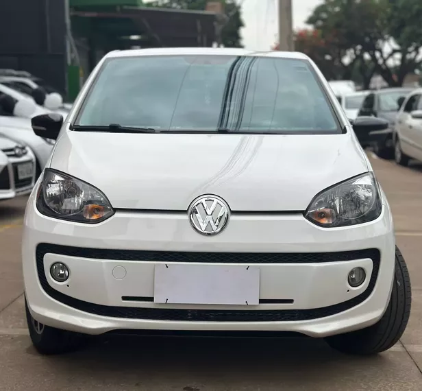 Volkswagen UP Branco 12