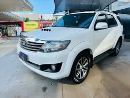 Toyota Hilux SW4