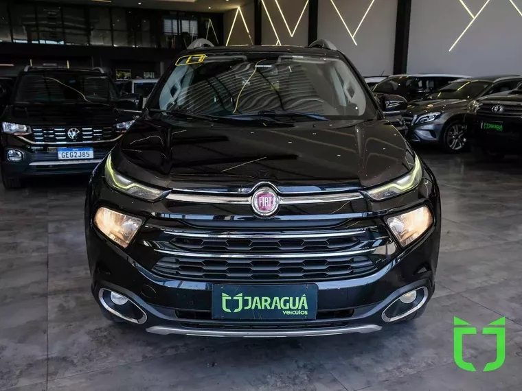 Fiat Toro Preto 10