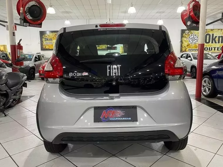 Fiat Mobi Prata 3