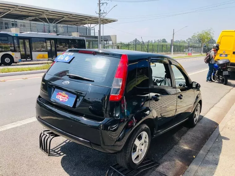 Ford Fiesta Preto 9