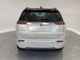 Jeep Commander