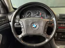 BMW 540i