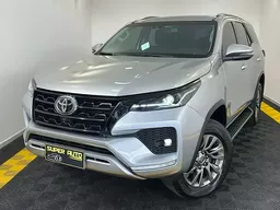 Toyota Hilux SW4