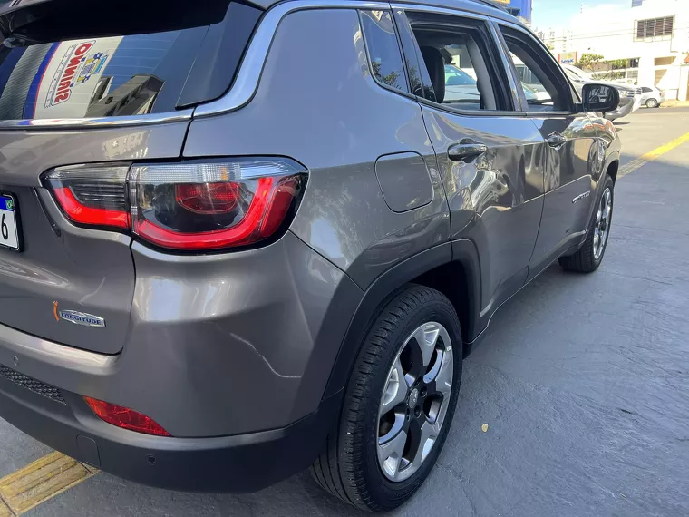 Jeep Compass Cinza 3