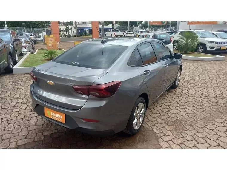 Chevrolet Onix Cinza 2