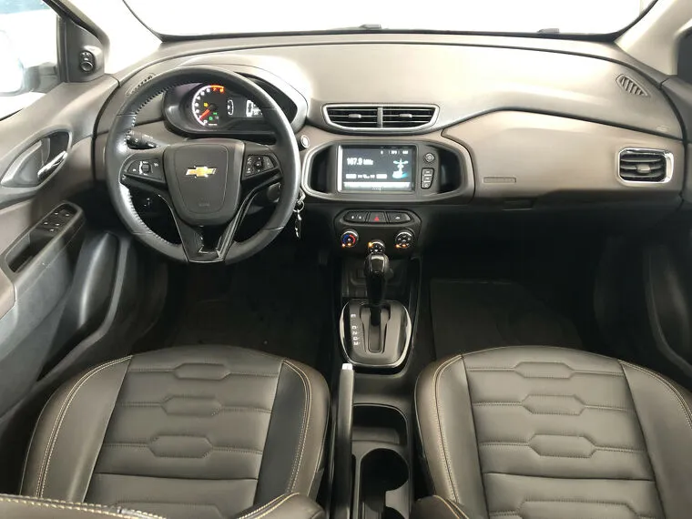 Chevrolet Prisma Branco 6