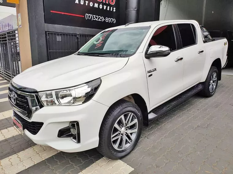 Toyota Hilux Branco 7