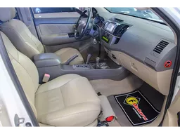 Toyota Hilux SW4