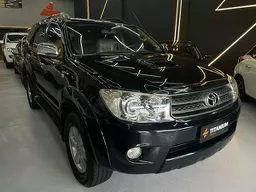 Toyota Hilux SW4