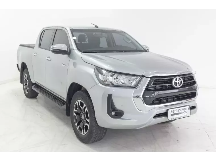 Toyota Hilux Prata 8