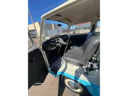 Volkswagen Kombi