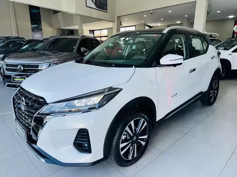 Nissan Kicks Branco 1