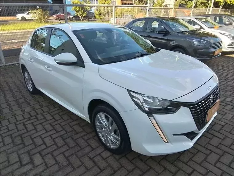 Peugeot 208 Branco 8