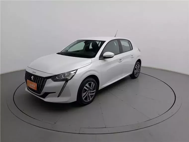 Peugeot 208 Branco 13