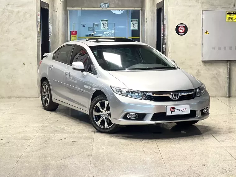 Honda Civic Prata 3