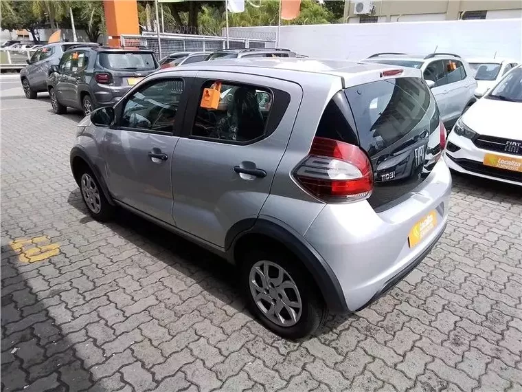 Fiat Mobi Prata 7