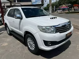 Toyota Hilux SW4