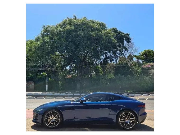 Jaguar F-type Azul 9