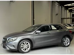 Mercedes-benz GLA 200