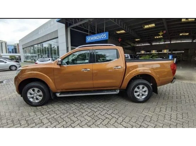 Nissan Frontier Laranja 3