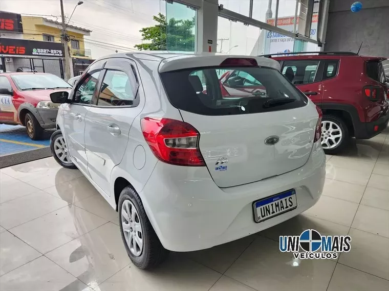 Ford KA Branco 13