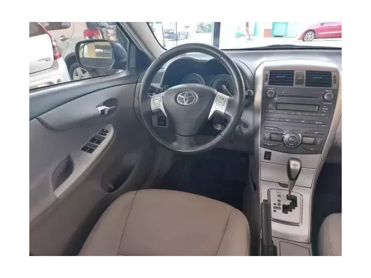 Toyota Corolla Preto 10