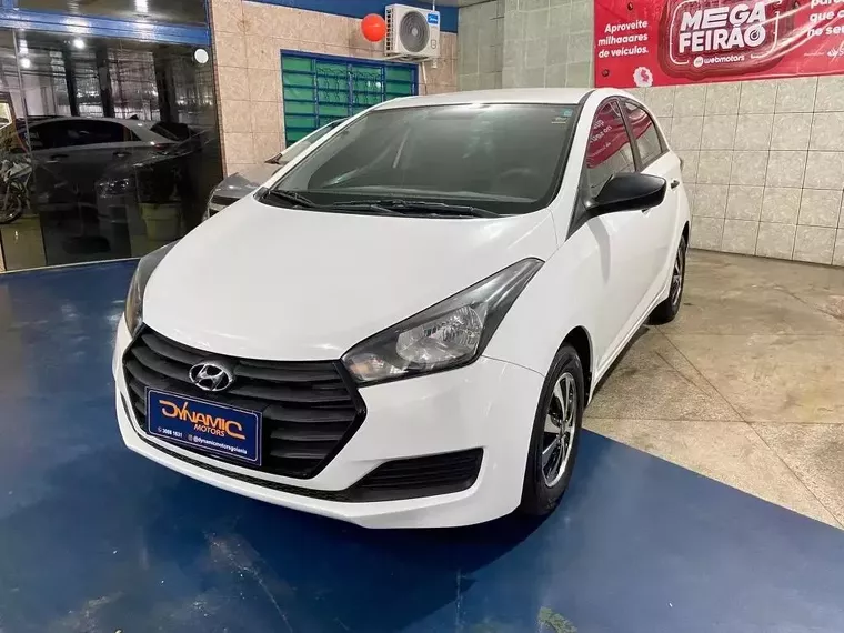 Hyundai HB20 Branco 13