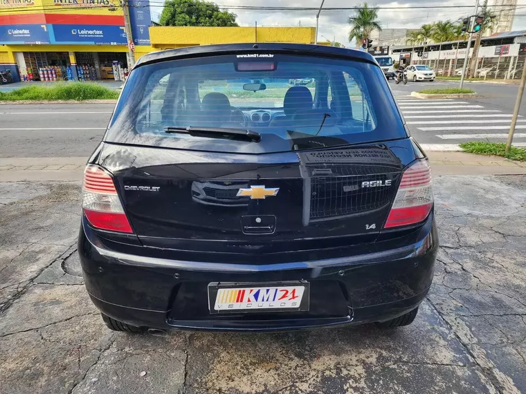 Chevrolet Agile Preto 14