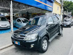 Toyota Hilux SW4
